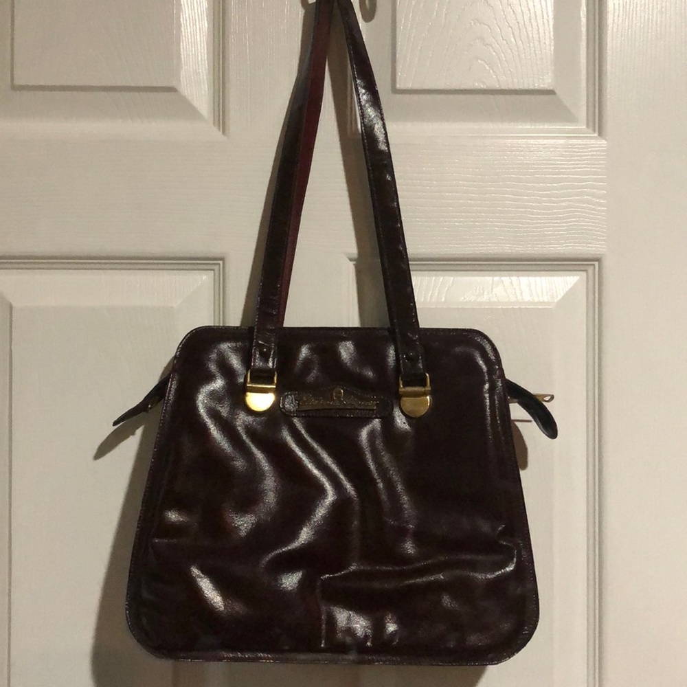 Vintage Etienna Aigner should bag.